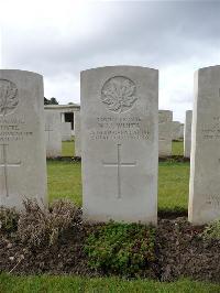 Canadian Cemetery No. 2 Neuville - St. Vaast - White, Wilfred Lloyd